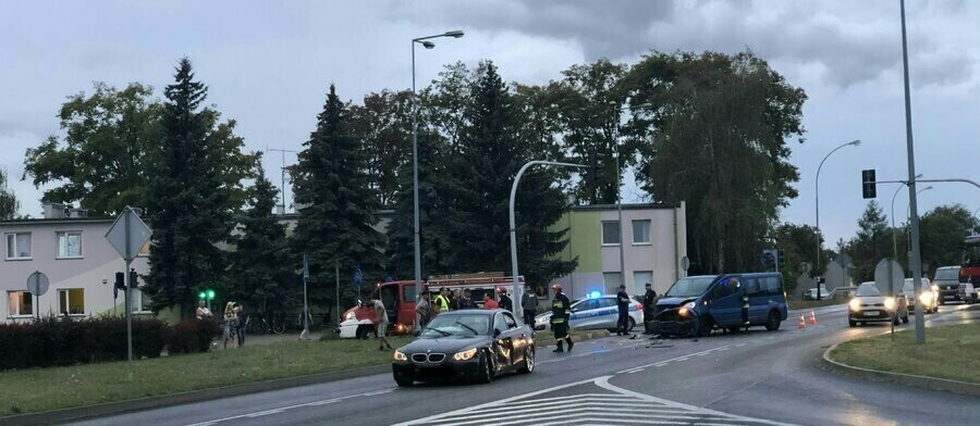 Kolejna kolizja na skrzyżowaniu al. Sikorskiego i Concordii