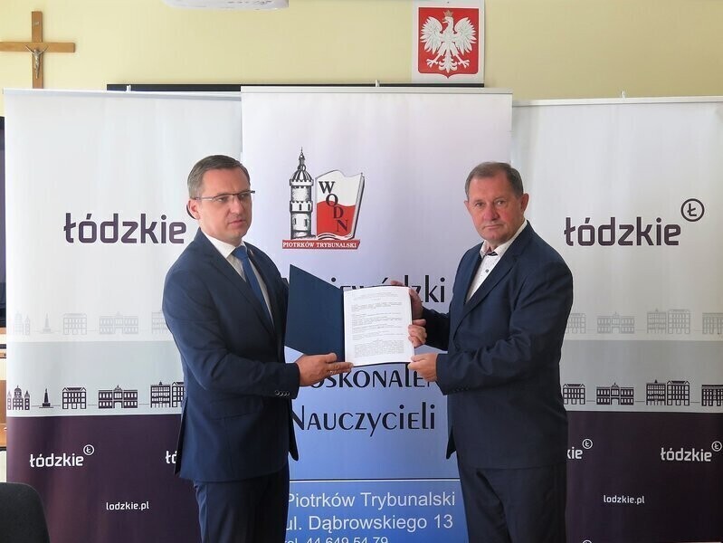 Młodzi sportowcy dostali pieniądze z województwa