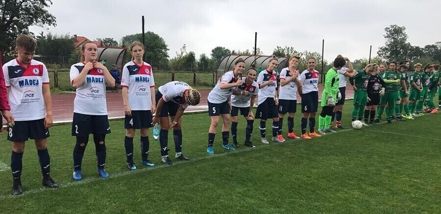 Piotrcovia rozgromiła rywala w pierwszym meczu