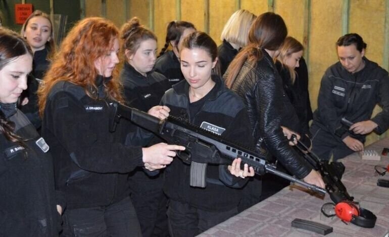 Służba Więzienna zachęca do wstępowania w swoje szeregi