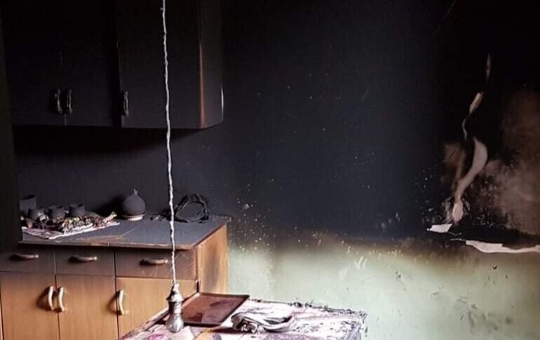 Pożar domu w gminie Sulejów. Jedna osoba ranna