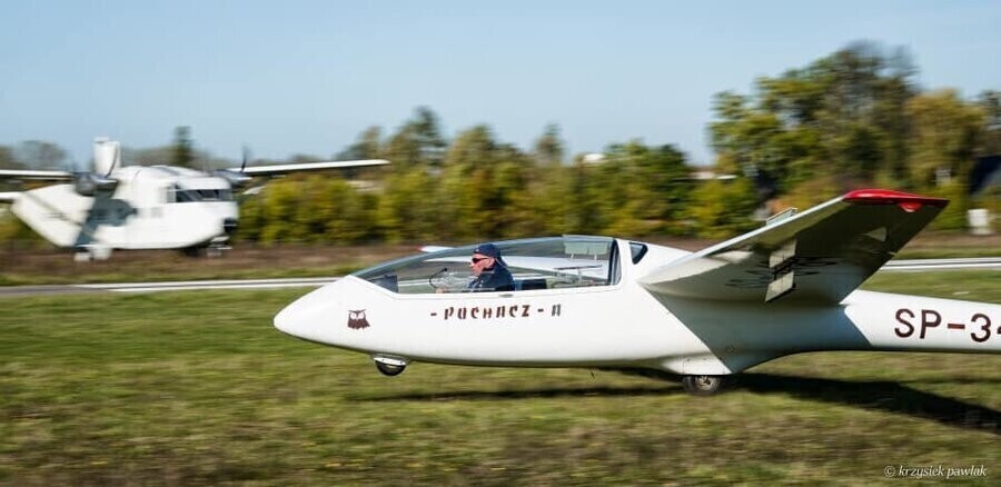 Zawody szybowcowe na celność lądowania