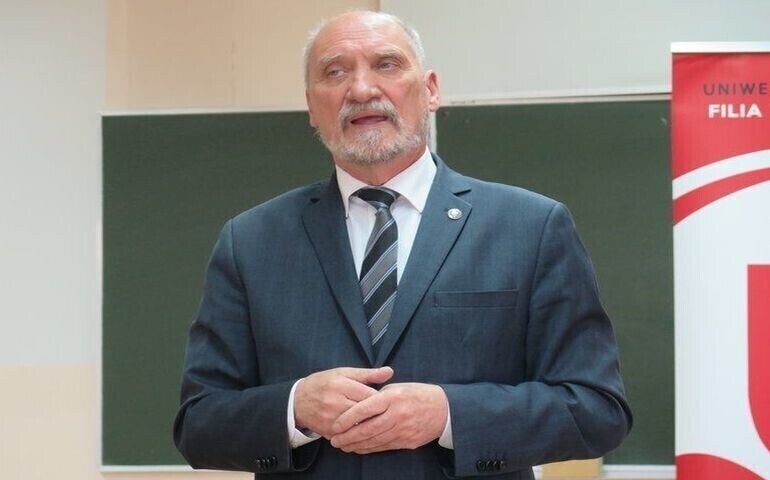 Wyborcy najchętniej głosowali na Antoniego Macierewicza