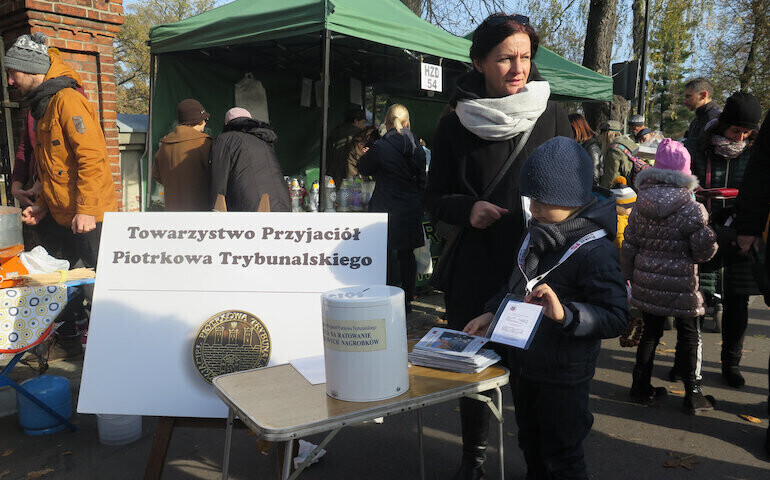 Trwa XXXII kwesta na ratowanie zabytkowych nagrobków