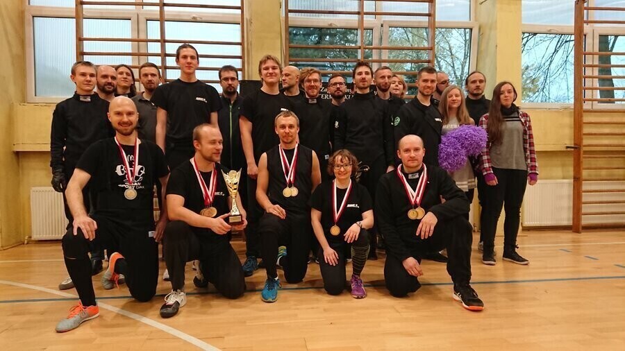 Zacięta walka szermierzy klasycznych