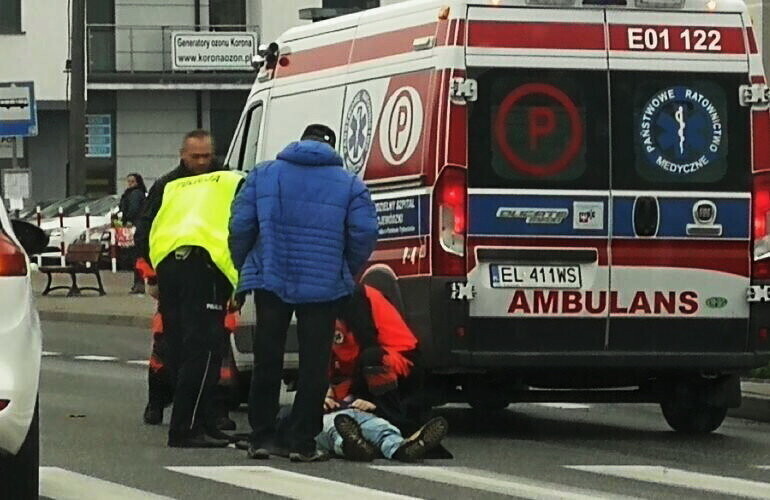 Wypadek w al. Piłsudskiego. Ranny pieszy
