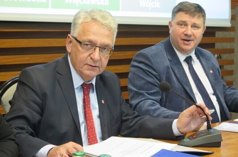 Przewodniczący Rady Miasta nie został odwołany przeprosił za swoje zachowanie