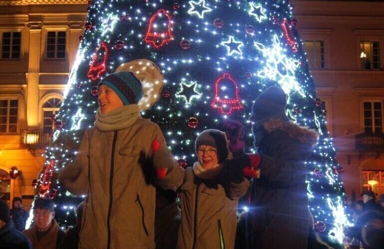 W mikołajki w Rynku rozbłyśnie choinka