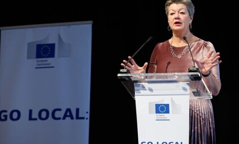 Komisarz Johansson musimy walczyć z przemytnikami ludzi