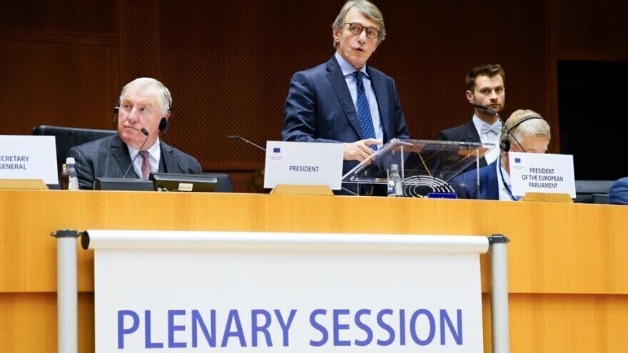 Sassoli albo ambitny budżet na lata 2021-2027 albo weto Parlamentu