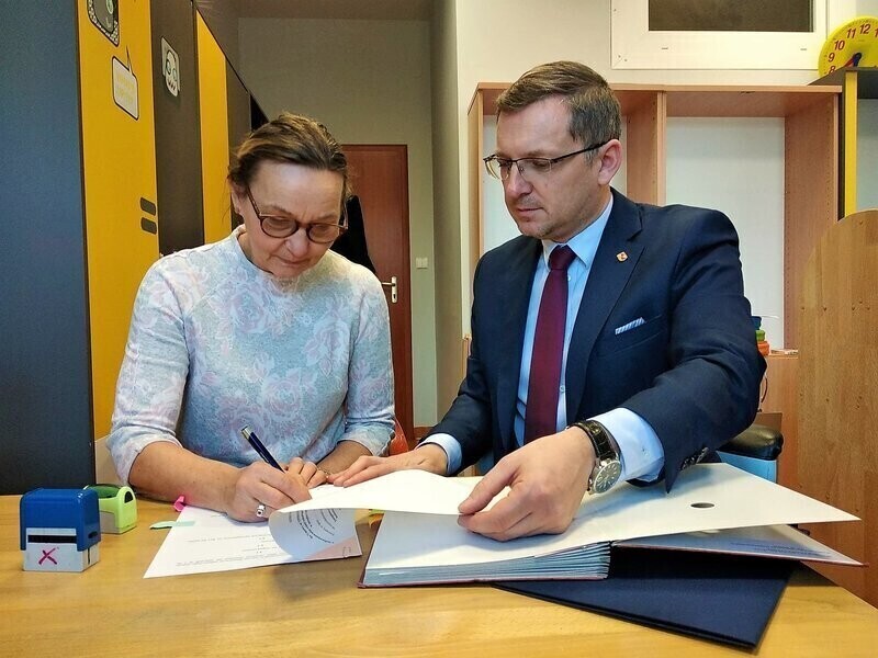 Prawie milion złotych dla Szansy