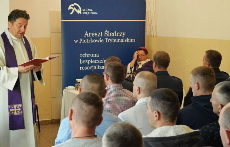 Arcybiskup Ryś odwiedził skazanych