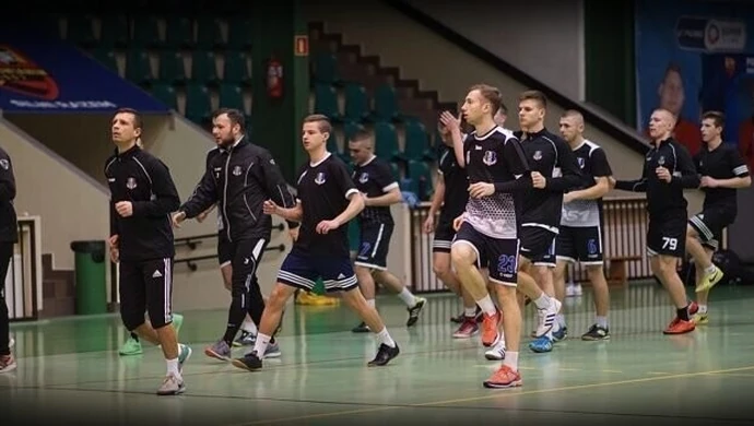 Lider rozpoczął drugą część akcji "awans"