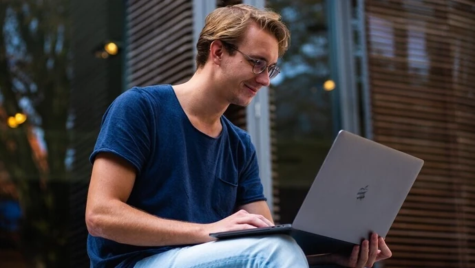 Gdzie znaleźć kursy angielskiego online?