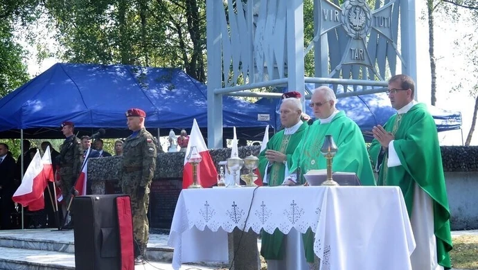 W Borowej pamiętali o poległych pod ''Piotrkowskimi Termopilami''