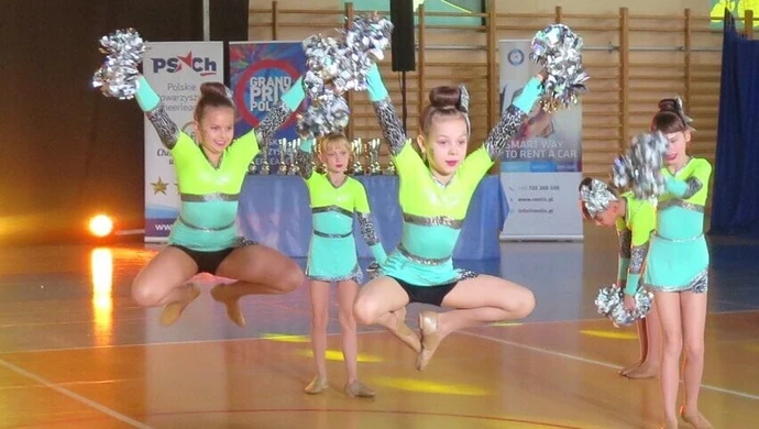 Cheerleaderki z całej Polski zmierzyły się w Piotrkowie (VIDEO)