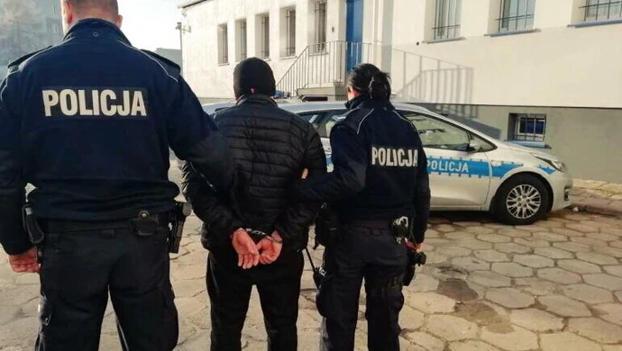 Potrącił kobietę i odjechał z miejsca wypadku