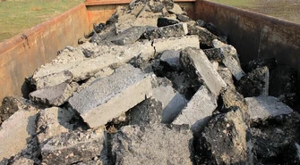 Kontener na gruz czysty czy zmieszany - który wybrać?