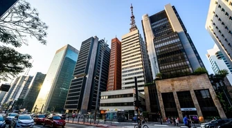 Jaka forma nauki języków obcych jest najbardziej korzystna?