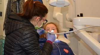 Gabinet na kółkach przyjechał do dzieci z gminy Grabica