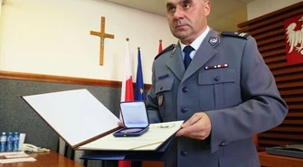 Policjant z Medalem Honorowym Miasta Piotrkowa Trybunalskiego  