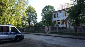 Kolejne alarmy bombowe przed maturami, tym razem w aż kilkunastu szkołach