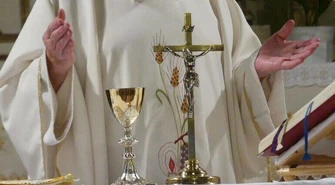 Poinstruowali księży, jak mają się zachowywać wobec dzieci