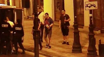 Zniszczyli wiatę na ul. Słowackiego. Wszystko zarejestrowały kamery