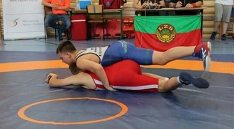 Ogólnopolskie mistrzostwa SP w zapasach odbyły się w Woli Krzysztoporskiej