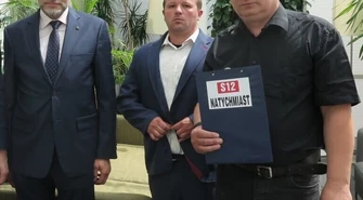 „S12 natychmiast!” Podpisy mieszkańców regionu są już u premiera