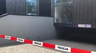 Policja ustaliła sprawców wybicia szyby w mediatece (AKTUALIZACJA)