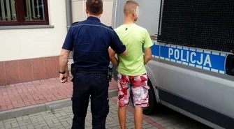 Weszli w kominiarkach do domu i pobili gospodarza