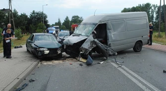 Cztery osoby ranne w wypadku czterech pojazdów