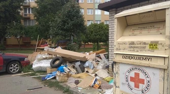 Dzikie wysypisko przy ulicy Łódzkiej w Piotrkowie