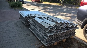 Niebezpieczne odpady przy ulicy Łódzkiej