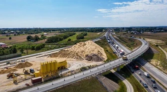 Jak postępuje budowa autostrady A1?