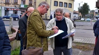 Przekazali plac budowy. Rozpoczyna się remont „Ryneczku”