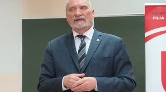 Wyborcy najchętniej głosowali na Antoniego Macierewicza