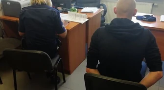 Ukradli cinquecento, pojeździli po okolicy i&#8230; podpalili auto