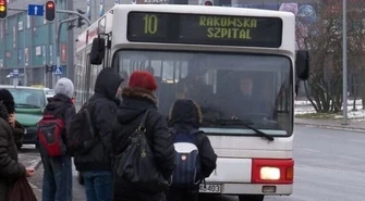 Miejskie autobusy spóźniają się nawet o 45 minut. Powodem korki i utrudnienia w ruchu