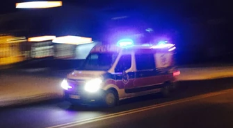 Stracił równowagę i wpadł pod tira. Zginął na miejscu