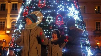 W mikołajki w Rynku rozbłyśnie choinka