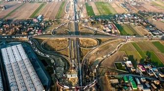 Od środy jeździmy po ogromnym rondzie. Piotrków stanął w korku [FILM]