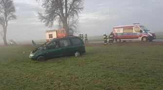 Dachowanie pojazdu między Przygłowem a Kołem
