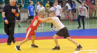 Zachęcali do uprawiania zapasów