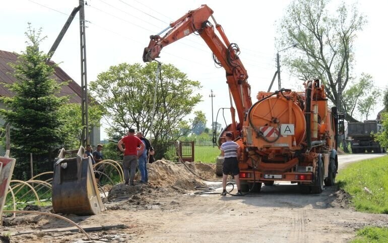 Gmina Wola Krzysztoporska Czas skorzystać z sieci kanalizacyjnej