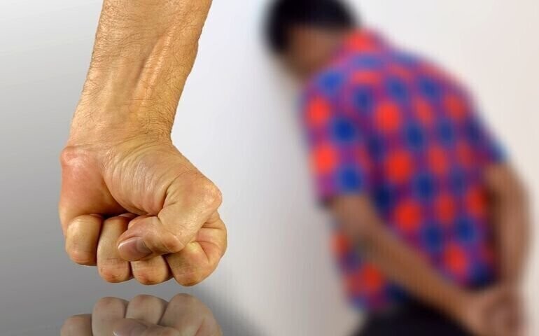 Wola Krzysztoporska 17-latek zgwałcił 9-letniego chłopca