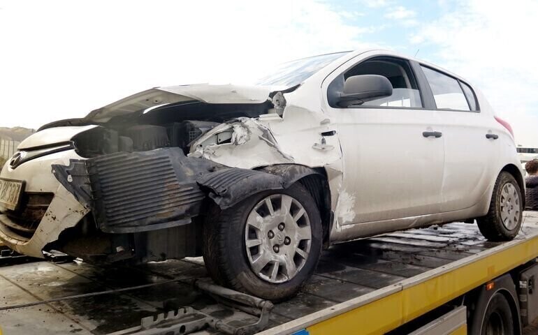 Czołowe zderzenie na A1 w Twardosławicach