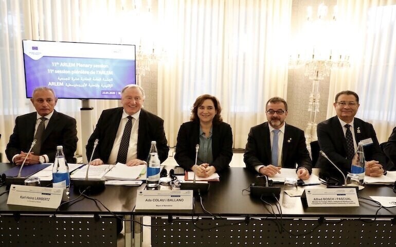 Co minutę do Morza Śródziemnego trafia 30 tys. plastikowych butelek