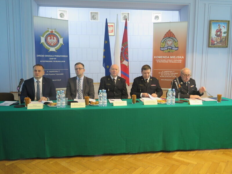 Prawie 200 pożarów więcej niż przed rokiem. Piotrkowscy strażacy podsumowali 2019